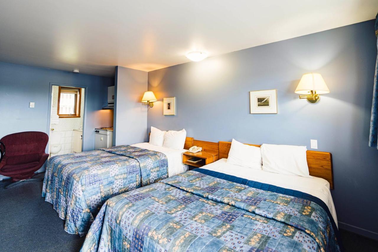 Auberge Harris Saint-Jean-sur-Richelieu Bagian luar foto